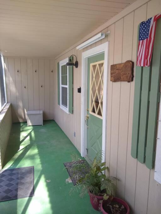 Huck'S Hideaway Near The Santa Fe River Fort White Exterior foto